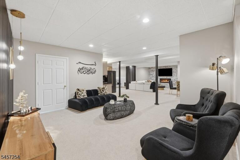 Property listing MLS 4049766 photo 32
