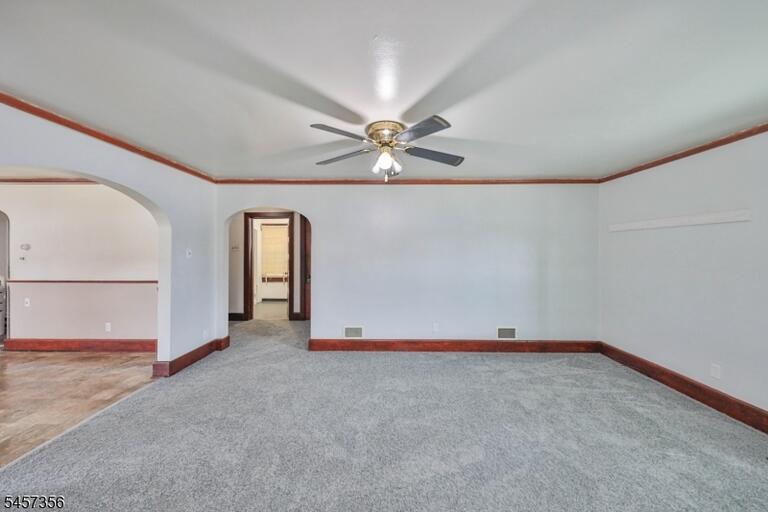 Property listing MLS 4049776 photo 4