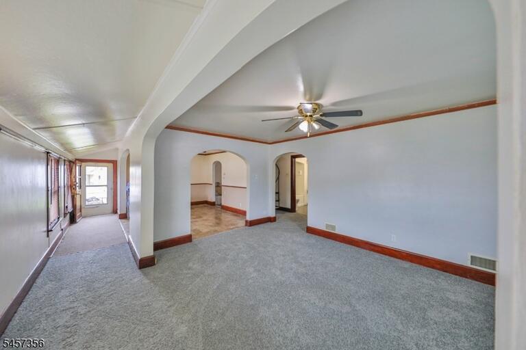 Property listing MLS 4049776 photo 5