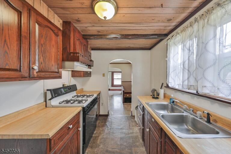Property listing MLS 4049776 photo 8