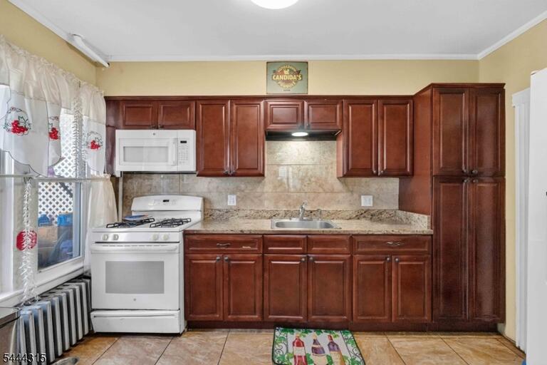 Property listing MLS 4049788 photo 9