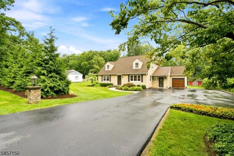 Property listing MLS 4049793 photo 4