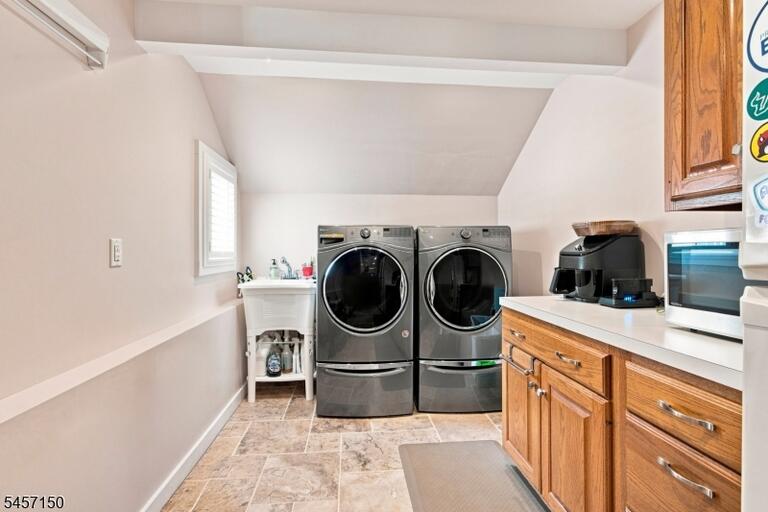 Property listing MLS 4049793 photo 9