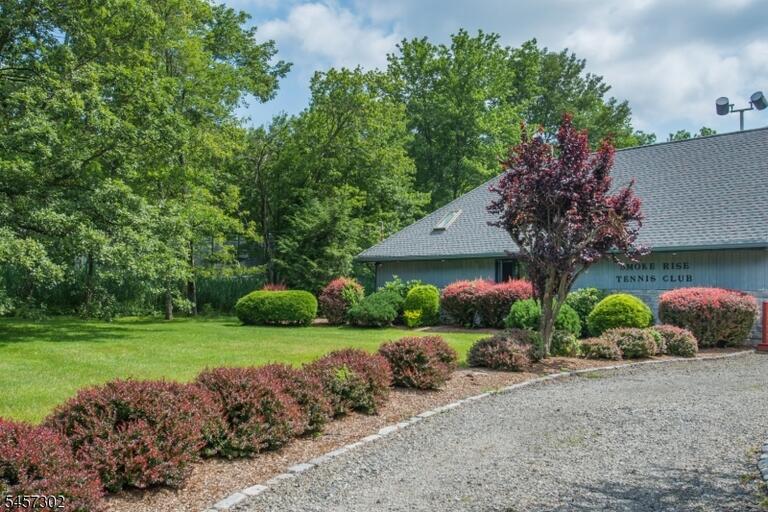 Property listing MLS 4049795 photo 35