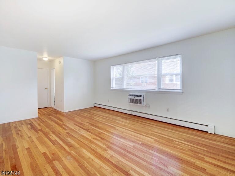 Property listing MLS 4049796 photo 12