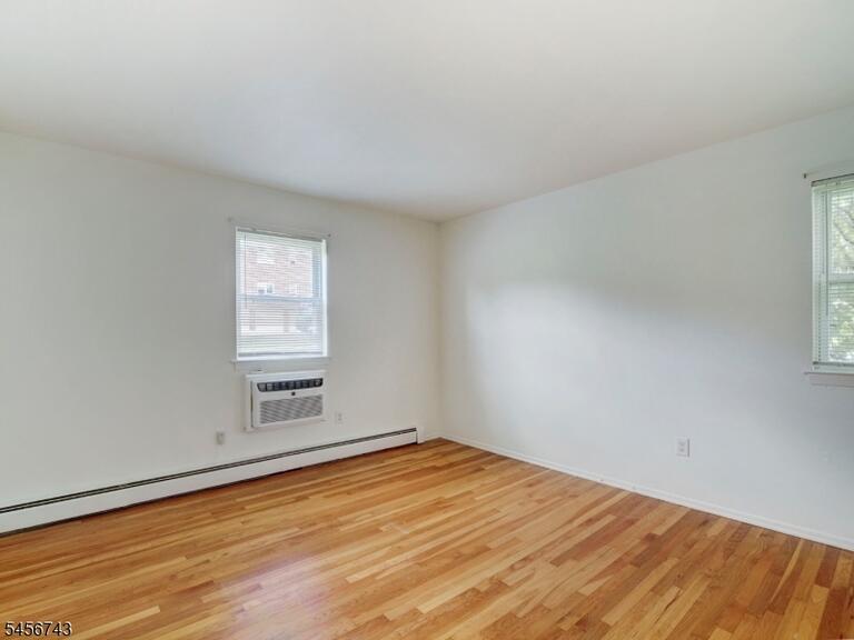 Property listing MLS 4049796 photo 15
