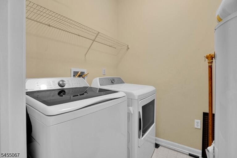 Property listing MLS 4049802 photo 18