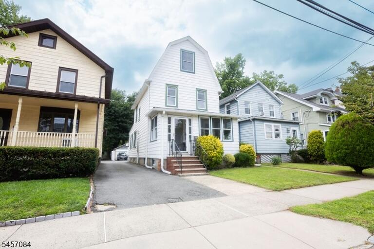 Property listing MLS 4049806 photo 2