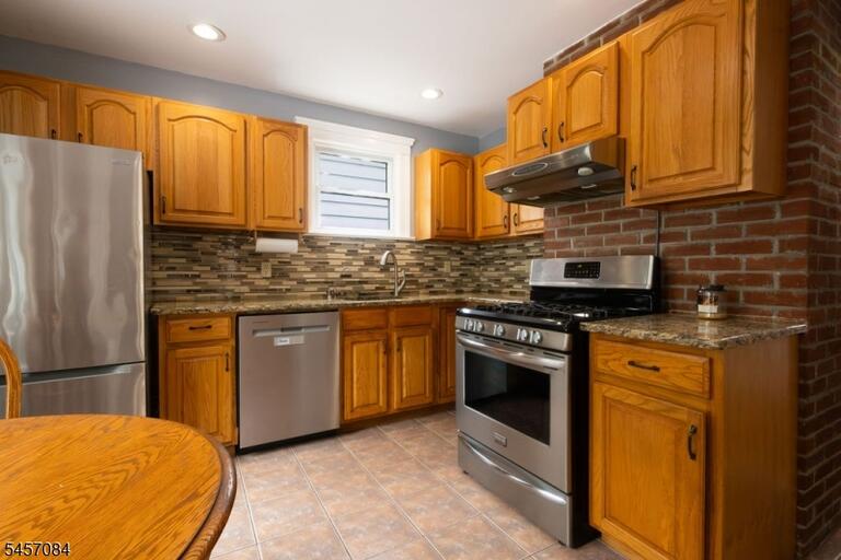Property listing MLS 4049806 photo 9