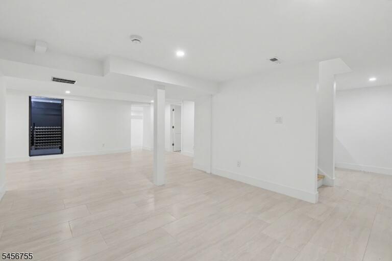 Property listing MLS 4049811 photo 43