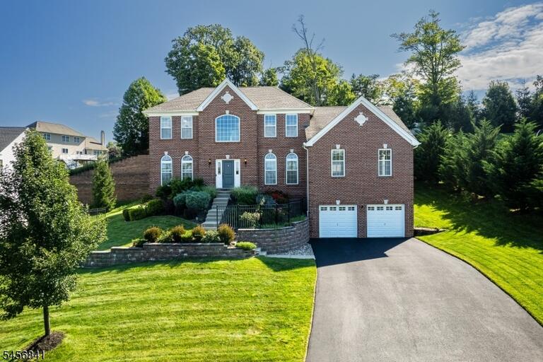 Property listing MLS 4049812 photo 1