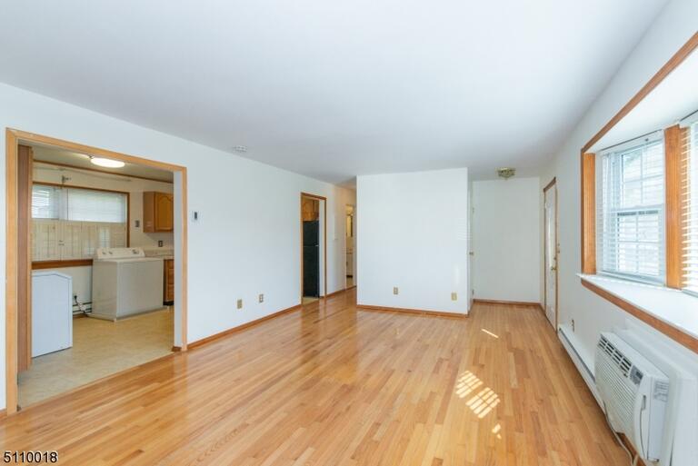 Property listing MLS 4049830 photo 5