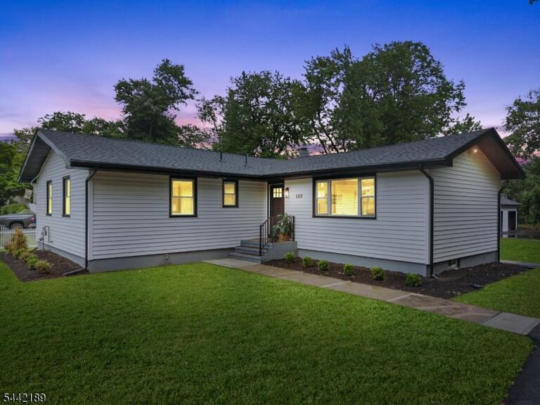 Property listing MLS 4049831 photo 25
