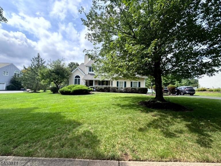 Property listing MLS 4049848 photo 1