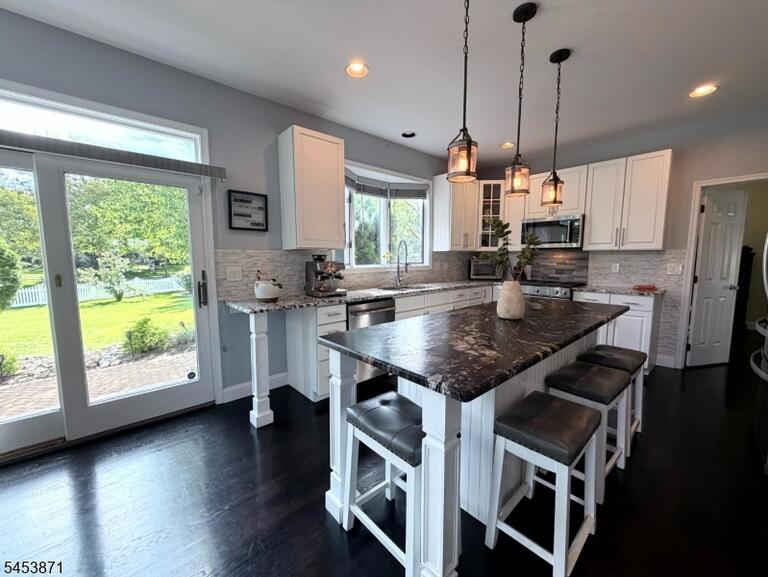 Property listing MLS 4049848 photo 9
