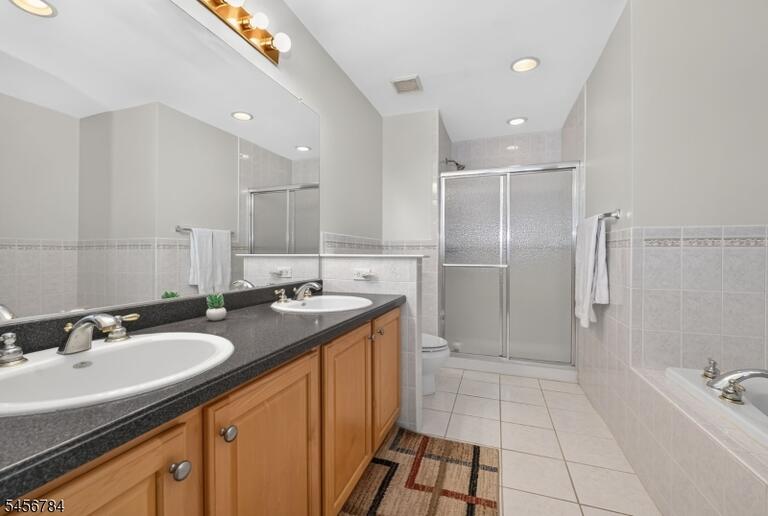 Property listing MLS 4049851 photo 12