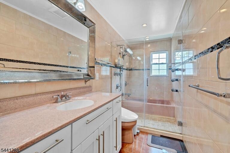 Property listing MLS 4049868 photo 31