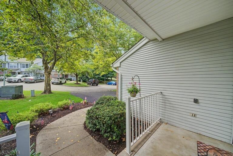 Property listing MLS 4049870 photo 43