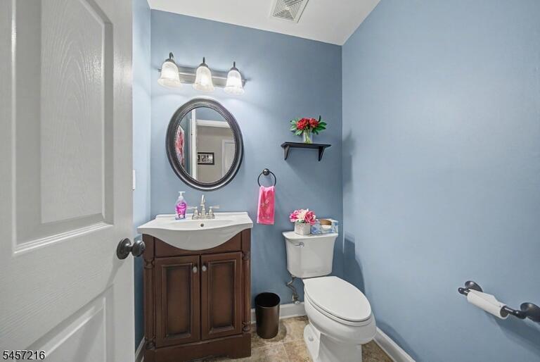 Property listing MLS 4049870 photo 5