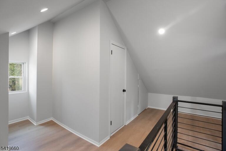 Property listing MLS 4049873 photo 33