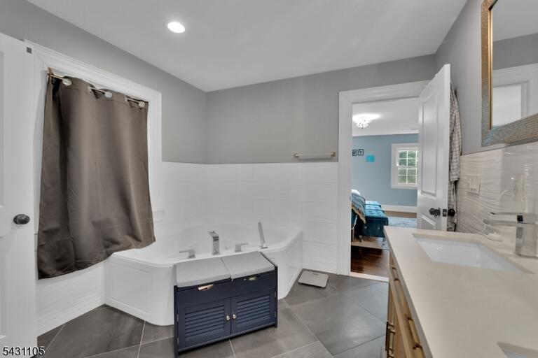 Property listing MLS 4049891 photo 17