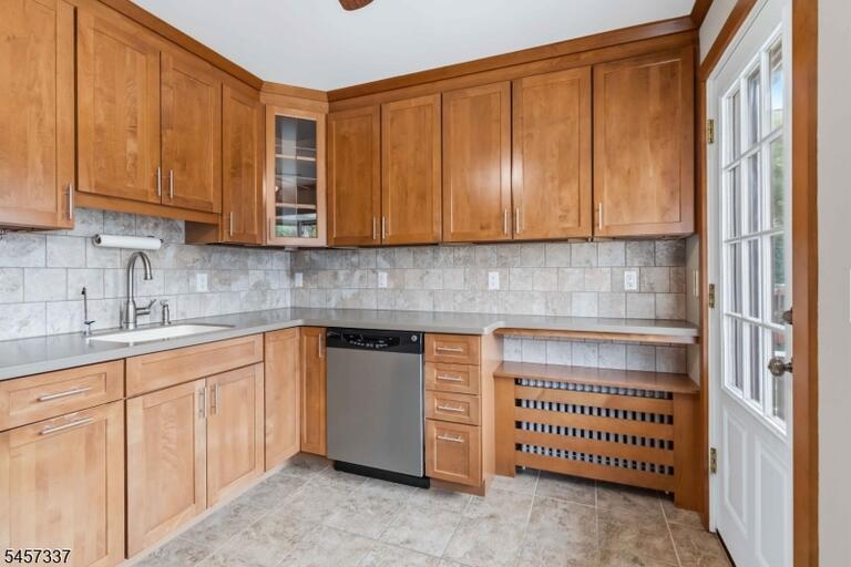 Property listing MLS 4049893 photo 13