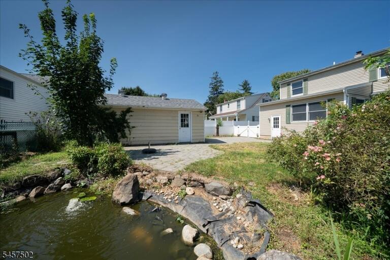 Property listing MLS 4049902 photo 43
