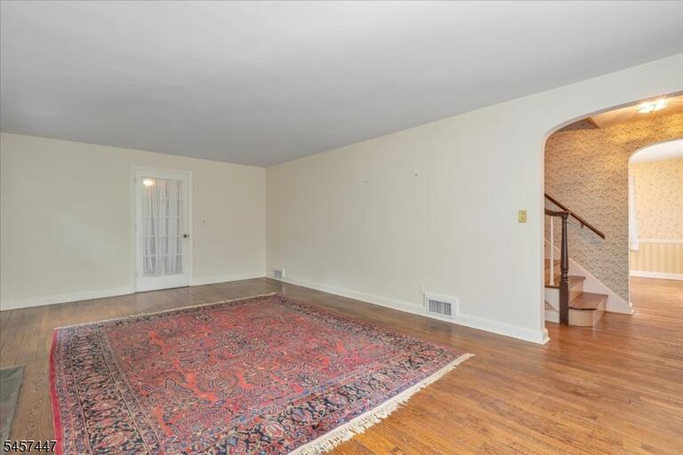 Property listing MLS 4049908 photo 6