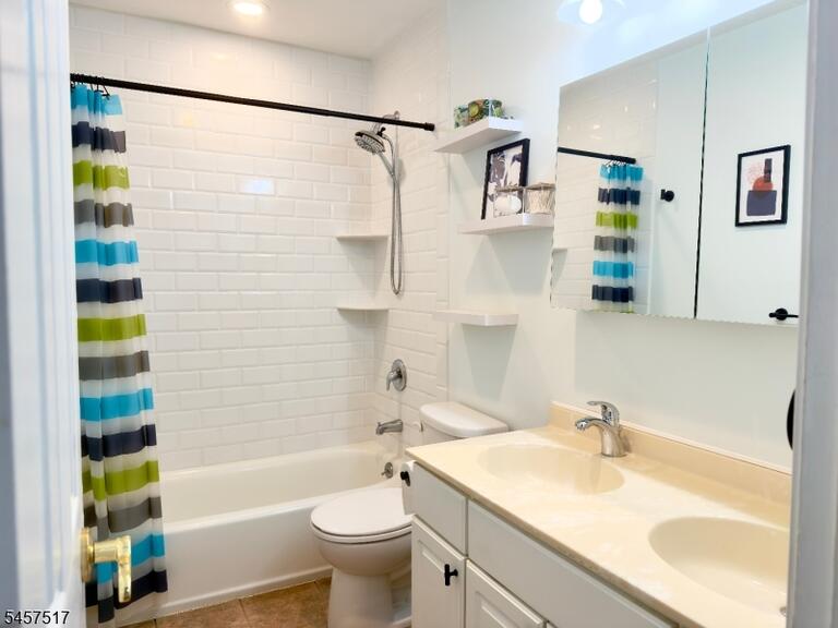 Property listing MLS 4049912 photo 20