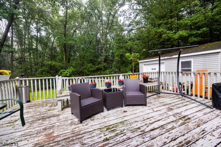 Property listing MLS 4049922 photo 17