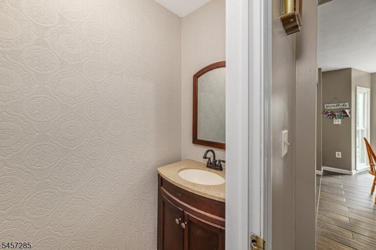 Property listing MLS 4049931 photo 17
