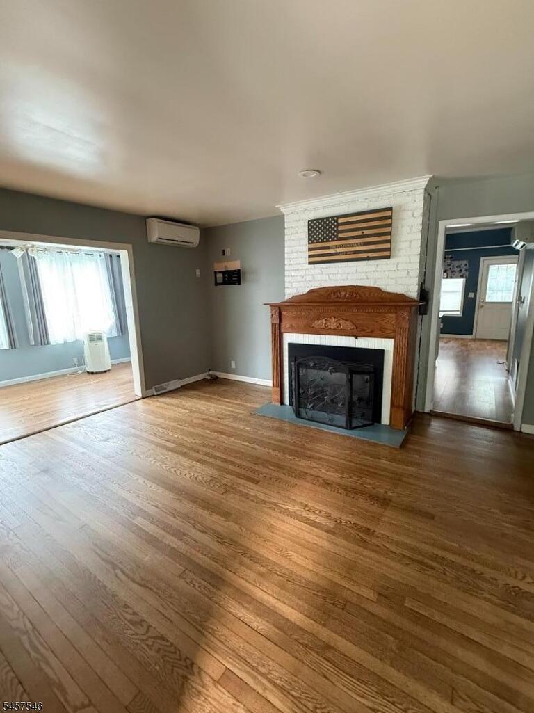 Property listing MLS 4049939 photo 5