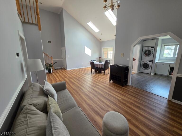Property listing MLS 4049940 photo 2