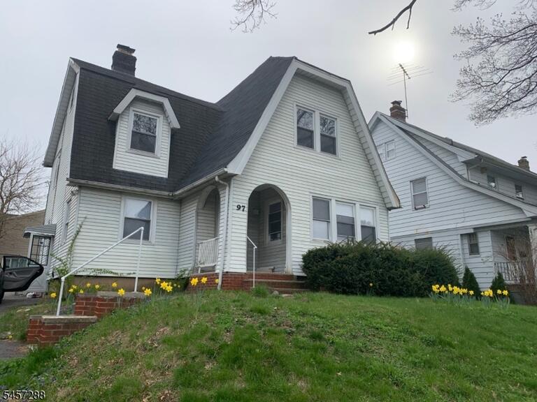 Property listing MLS 4049945 photo 1