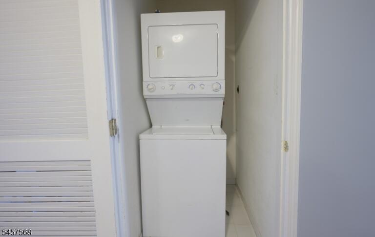 Property listing MLS 4049950 photo 8