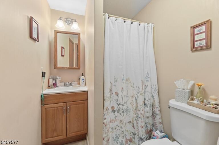 Property listing MLS 4049956 photo 15