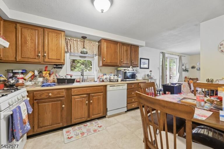 Property listing MLS 4049956 photo 8