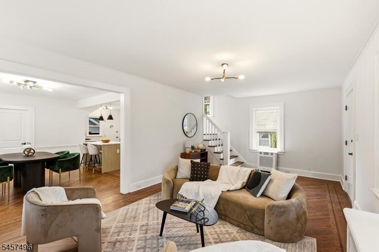 Property listing MLS 4049960 photo 10