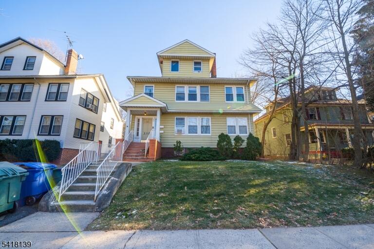 Property listing MLS 4049961 photo 1