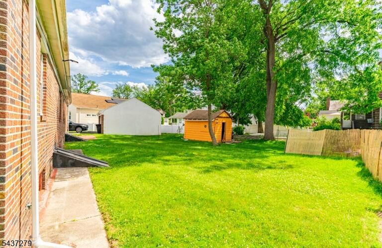 Property listing MLS 4049973 photo 30