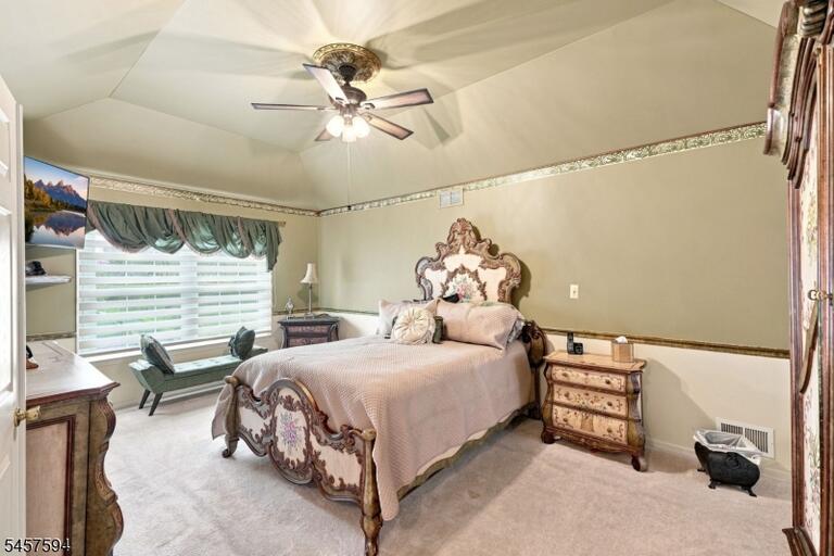 Property listing MLS 4049981 photo 30