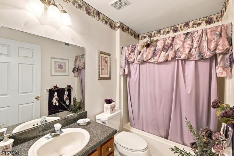 Property listing MLS 4049981 photo 38