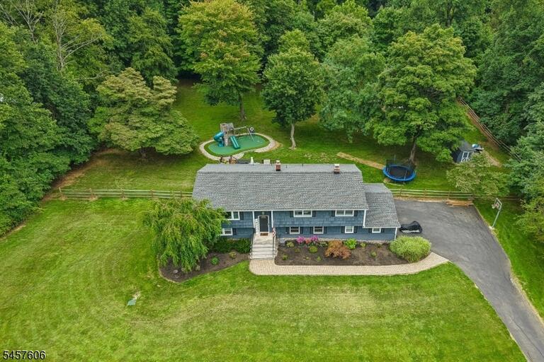Property listing MLS 4049983 photo 32