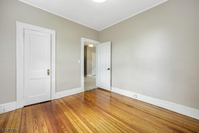 Property listing MLS 4050011 photo 10