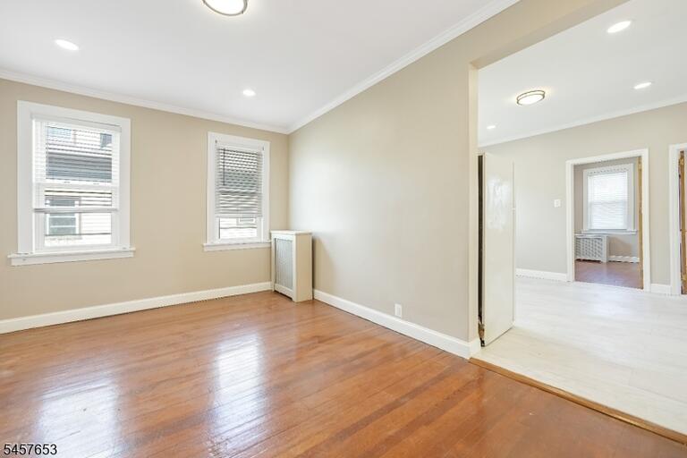 Property listing MLS 4050020 photo 6