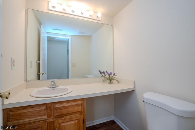 Property listing MLS 4050046 photo 15