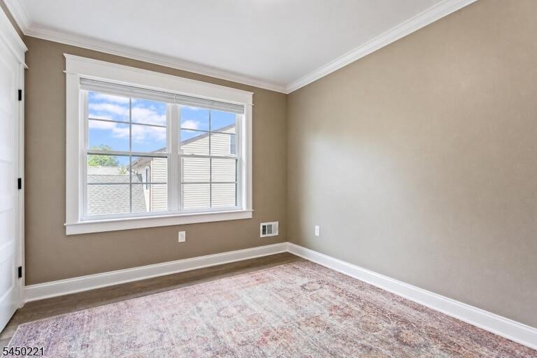 Property listing MLS 4050056 photo 25