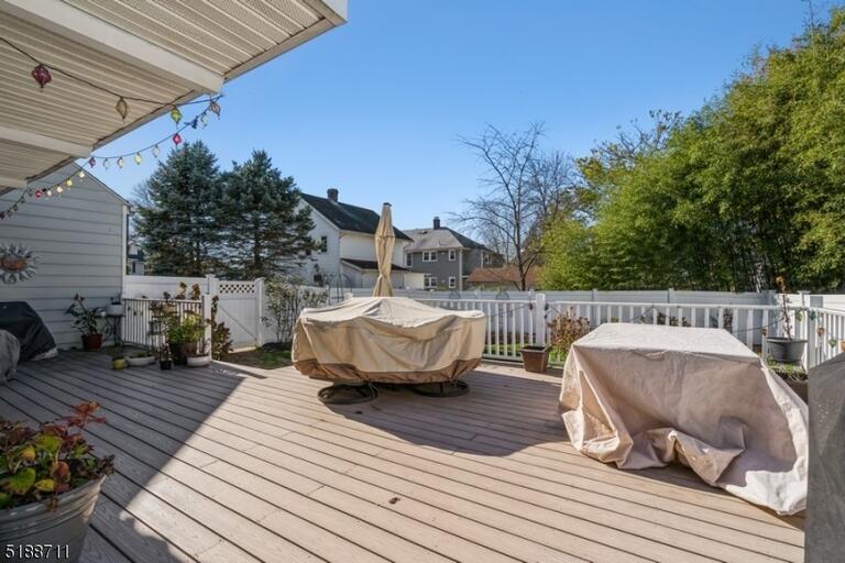 Property listing MLS 4050060 photo 28