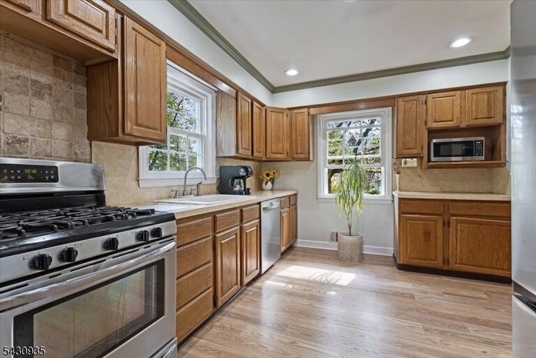 Property listing MLS 4050063 photo 11