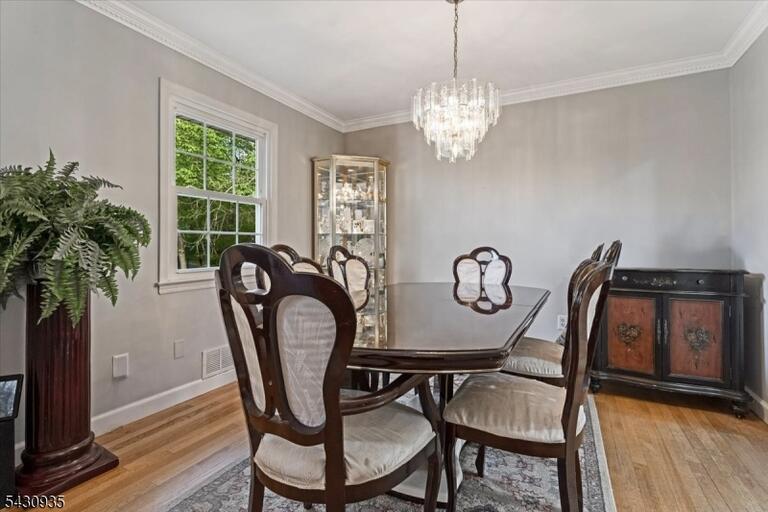 Property listing MLS 4050063 photo 8